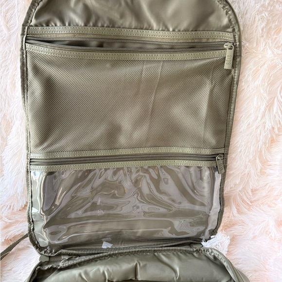 BEIS Olive Green Travel Backpack - Picture 5 of 6